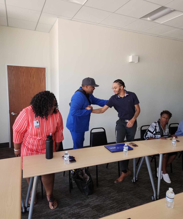 cc582362 a483 42e3 88f2 d9a7f8b2b007 768x922